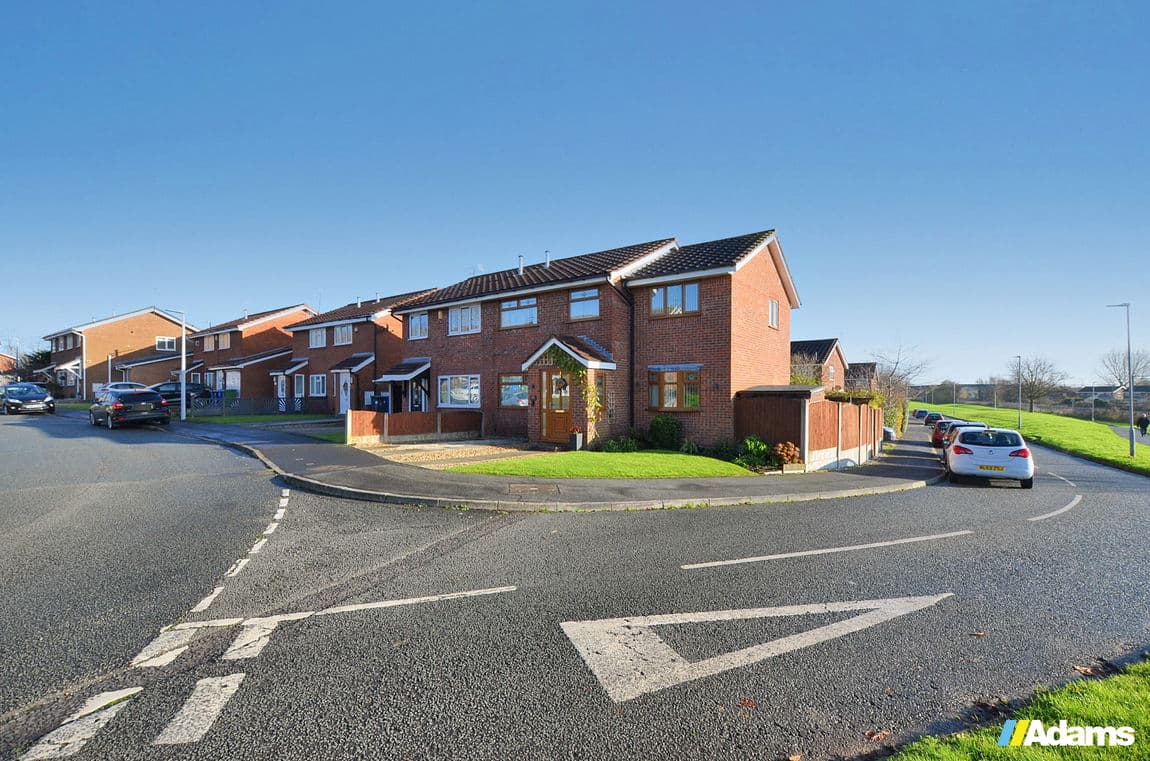 Betchworth Crescent, Beechwood, Runcorn, WA7 2YA