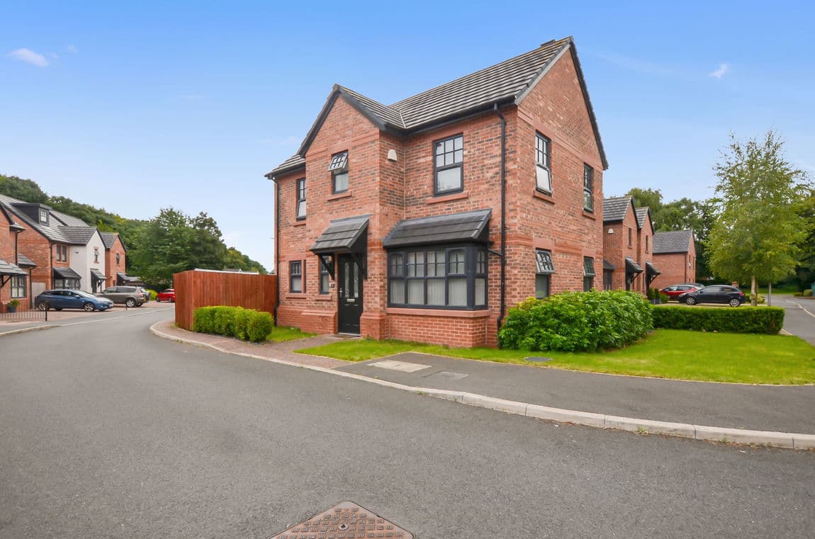 Farriers Avenue, Beechwood, Runcorn, WA7 3FU