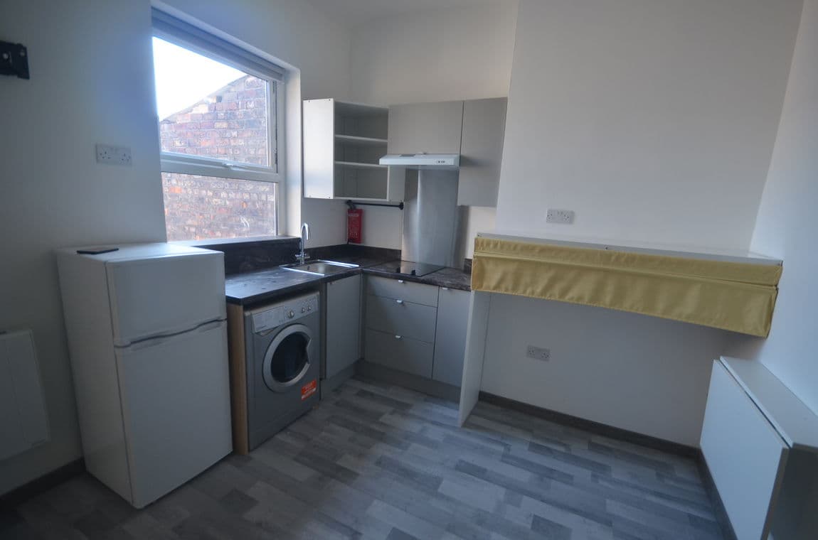 Albert Road , Widnes, WA8 6LG
