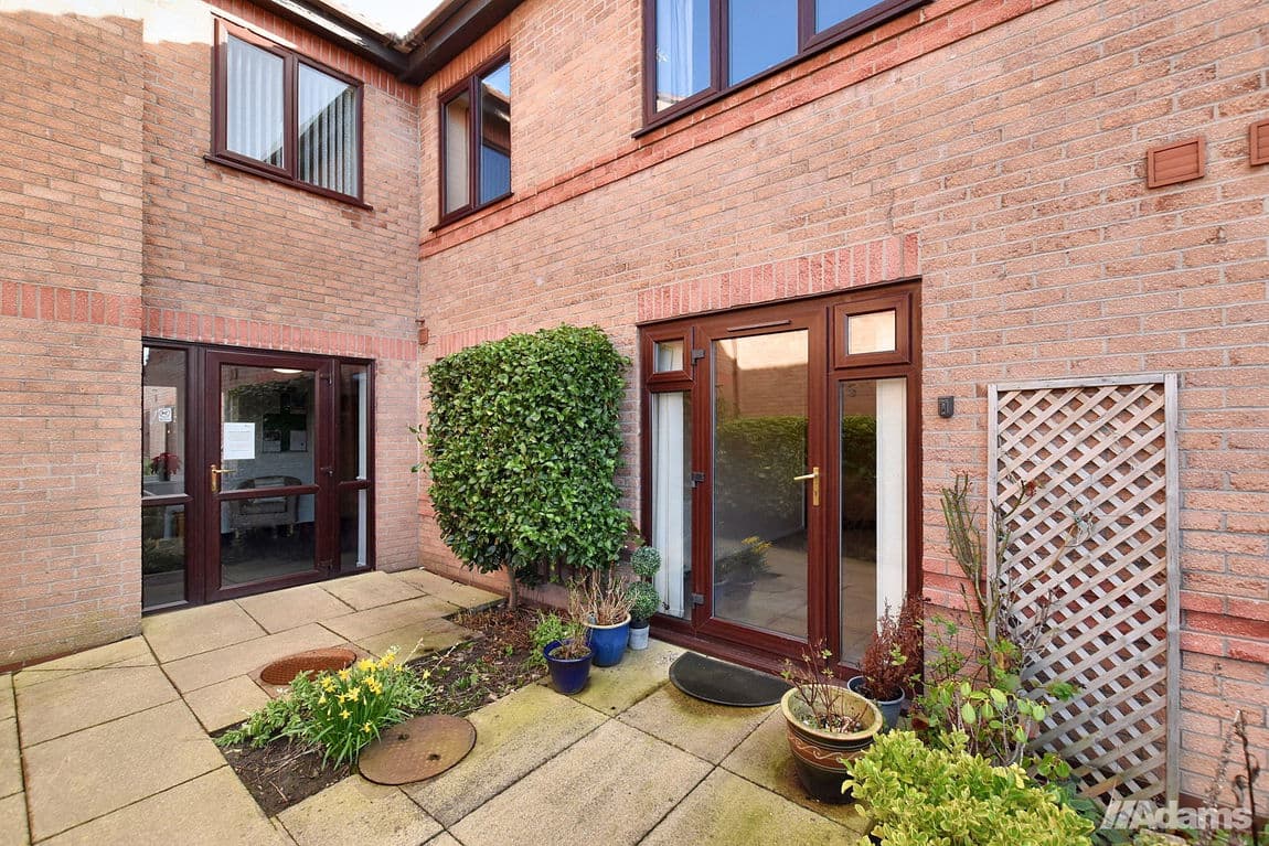 Oulton Court, Grappenhall, Warrington, WA4 2NT
