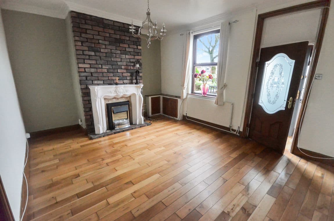 Lunts Heath Road, Widnes, WA8 5Ry