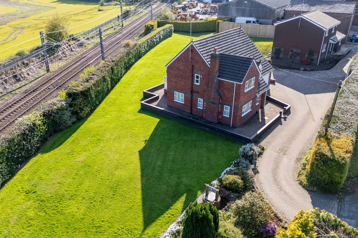 Lowfield Lane, St. Helens, Merseyside, WA9 5az