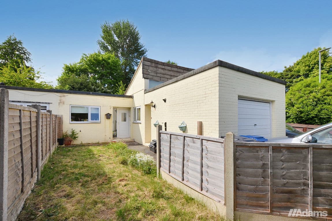 Fenwick Lane, Halton Lodge, Runcorn, WA7 5YU