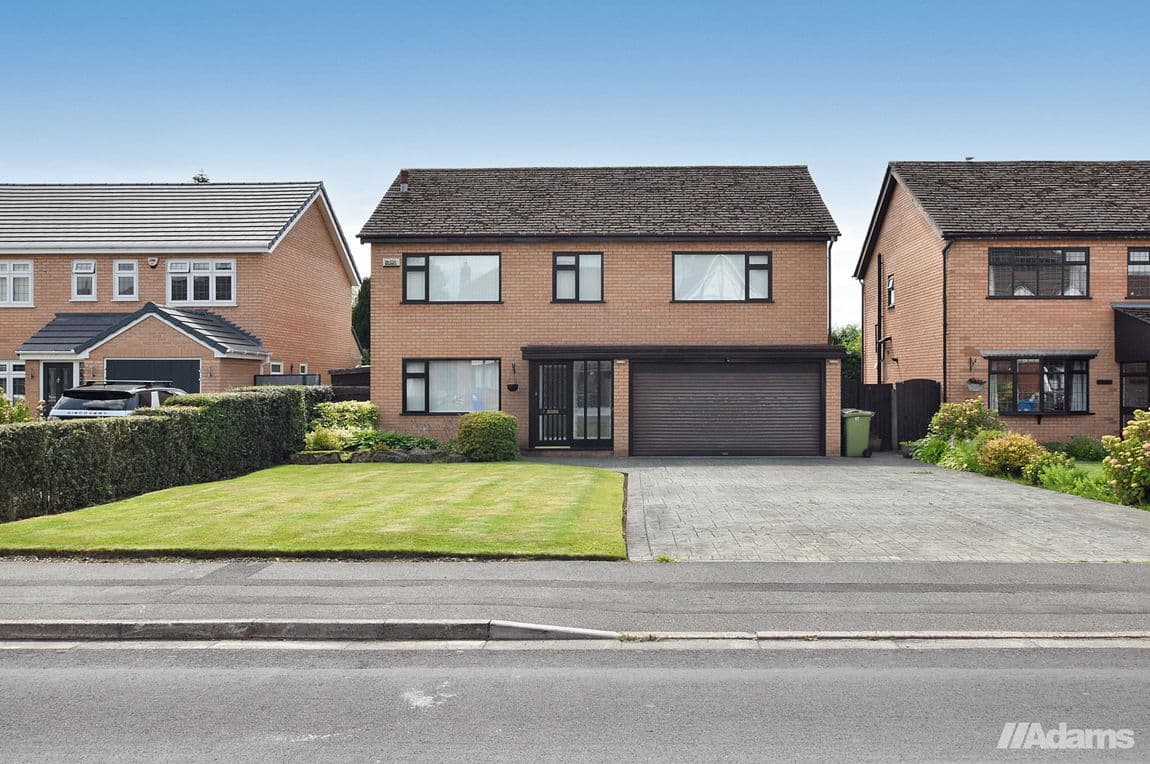 Julian Way, Widnes, WA8 9AB