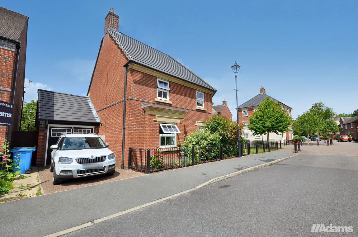 Partington Square, Runcorn, Cheshire, WA7 1LW