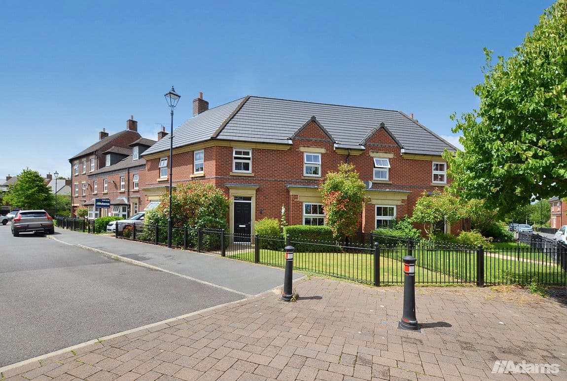 Partington Square, Runcorn, Cheshire, WA7 1LW