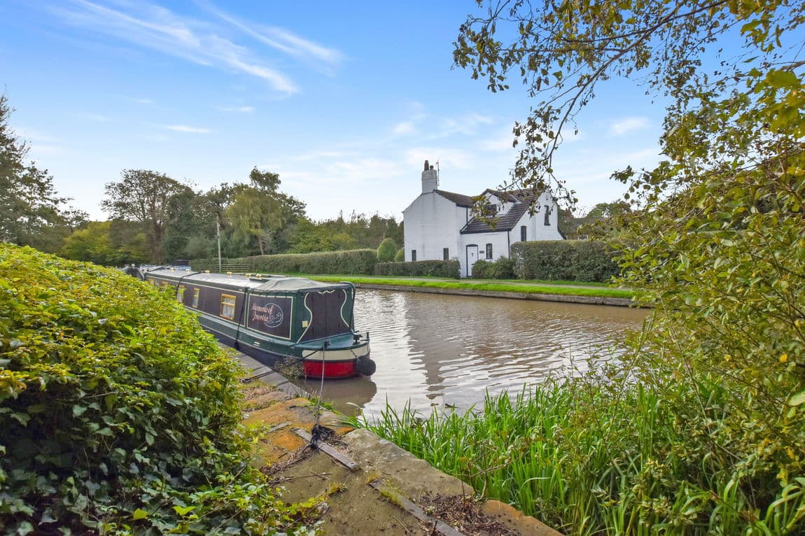 Waterfront, Preston On The Hill, Warrington, WA4 4AT