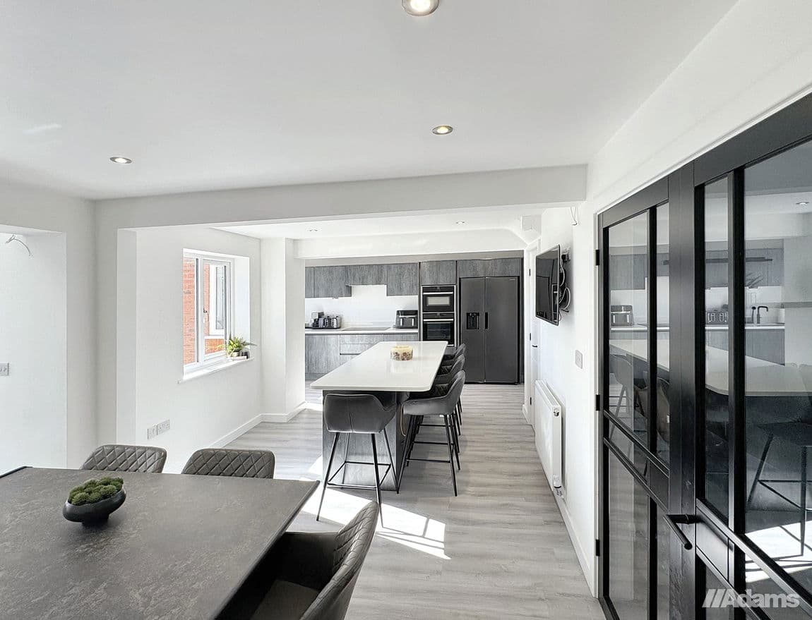 Finsbury Park, Widnes, WA8 9WN