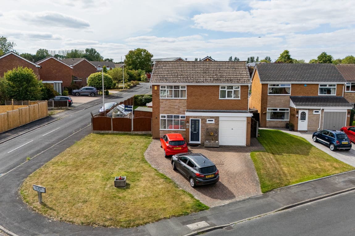 Walpole Road, Runcorn, WA7 4AT