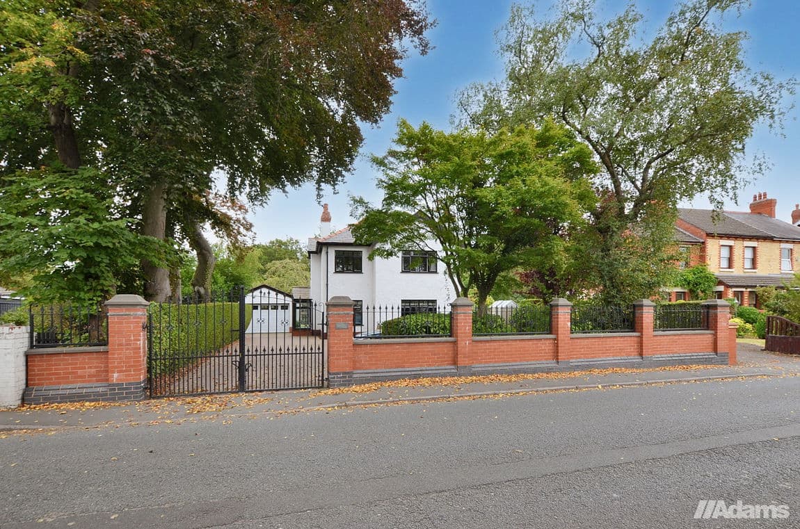 Ditchfield Road, Widnes, WA8 8JY