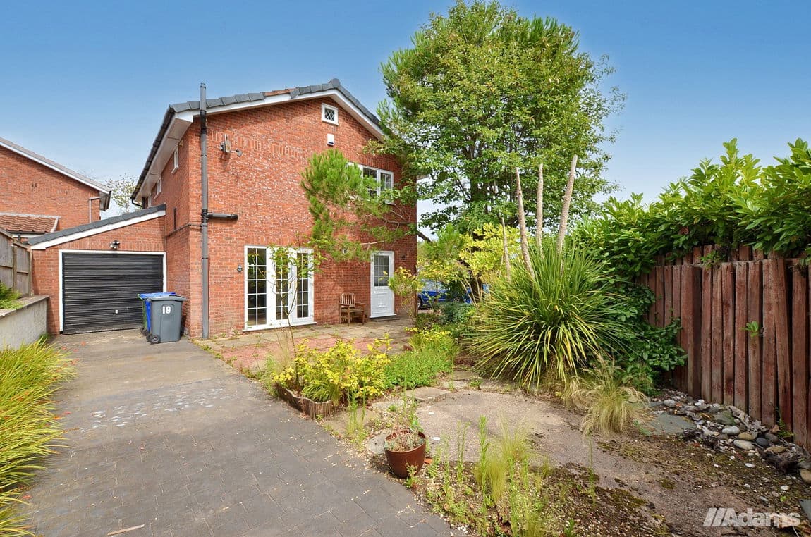 Betchworth Crescent, Beechwood, Runcorn, WA7 2YA