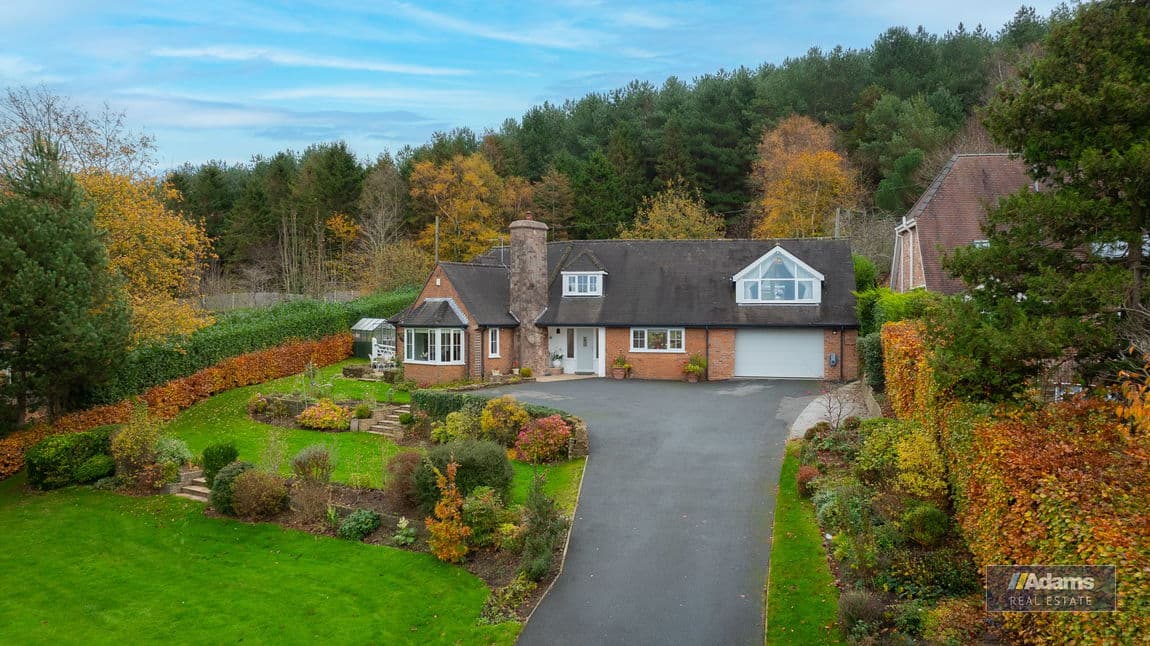 Delph Lane, Daresbury, Warrington, WA4 4AN