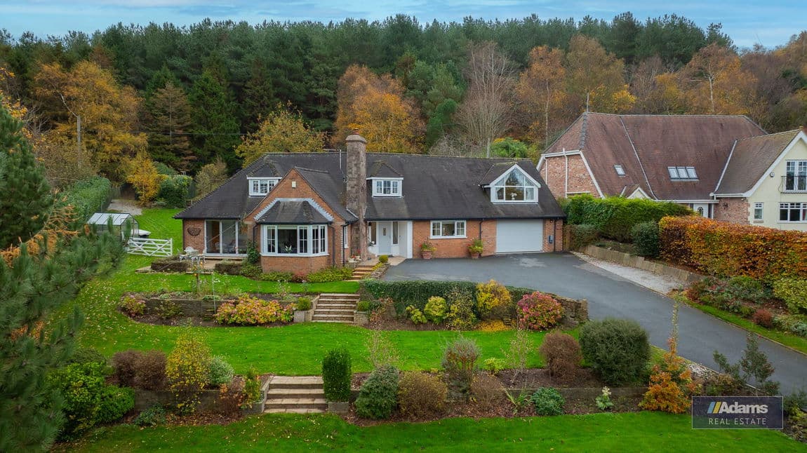 Delph Lane, Daresbury, Warrington, WA4 4AN