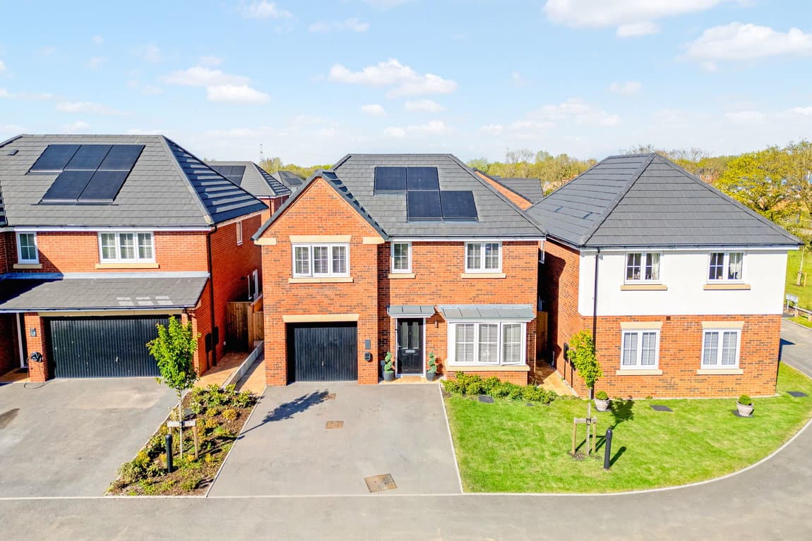 Menin Close, Widnes, Halton, WA8 5EG