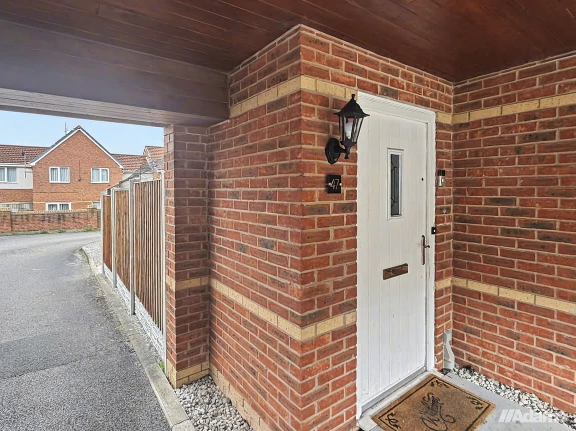 Upton Rocks Avenue, Widnes, WA8 9DA
