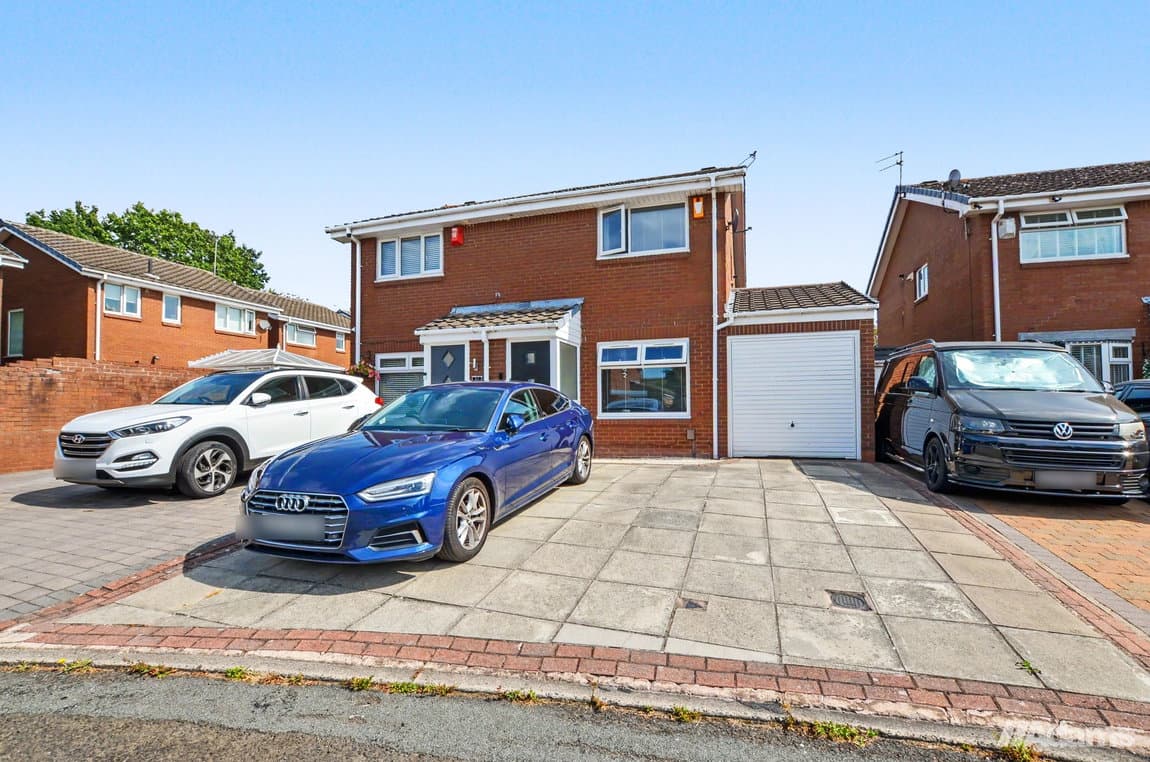 Lobelia Grove, Beechwood, Runcorn, WA7 3HX