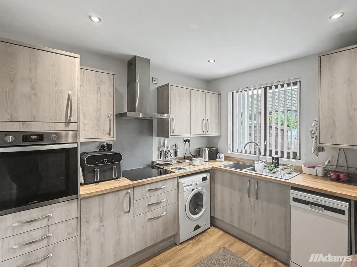 Avondale Drive, Widnes, WA8 7XB