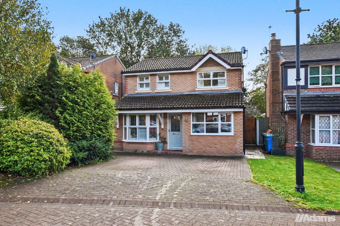 Woodthorn Close, Daresbury, Runcorn, WA4 6NQ