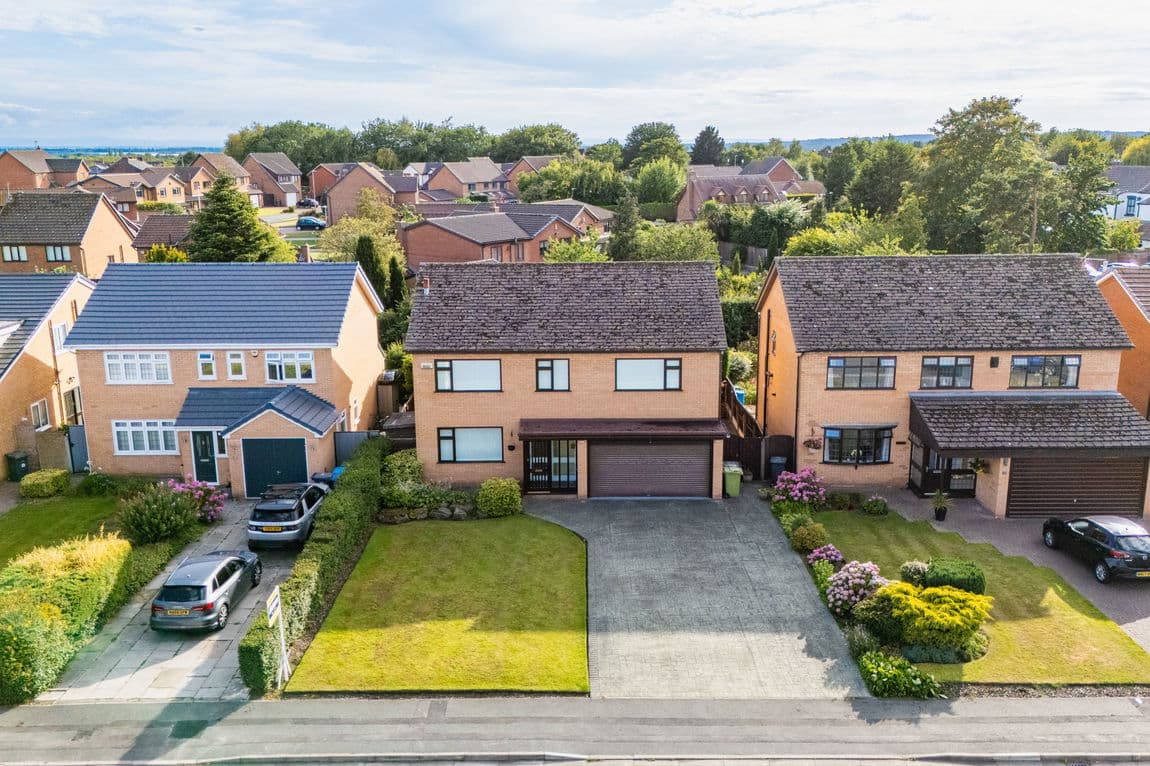 Julian Way, Widnes, WA8 9AB