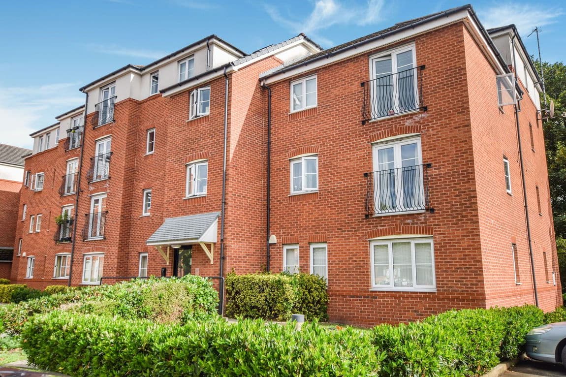 St. Michaels View, Widnes, WA8 8GX