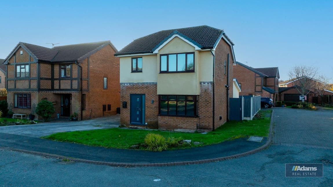 Mortlake Close, Parklands, WIDNES, Cheshire, WA8 4FN