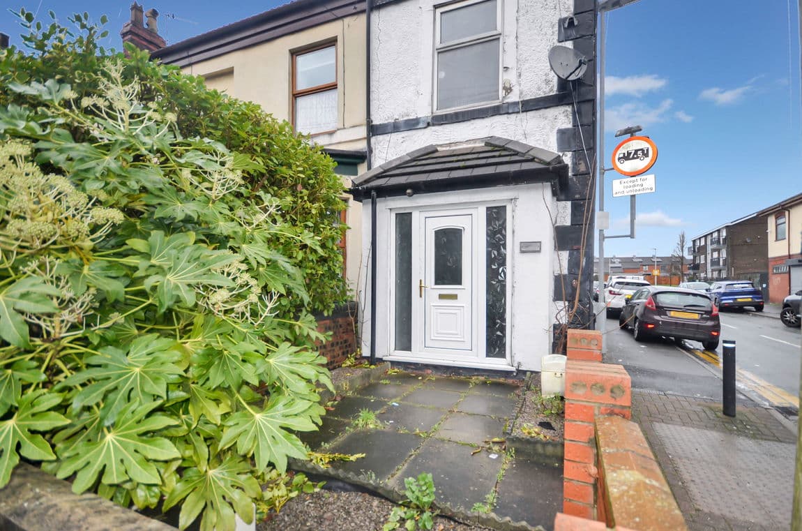 Halton View Road, Widnes, WA8 0TT