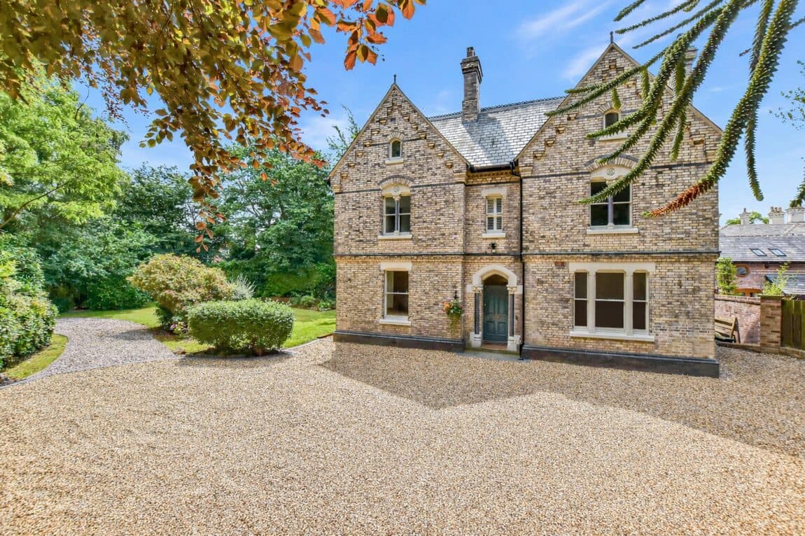 Ackers Road, Stockton Heath, Warrington, WA4 2EA