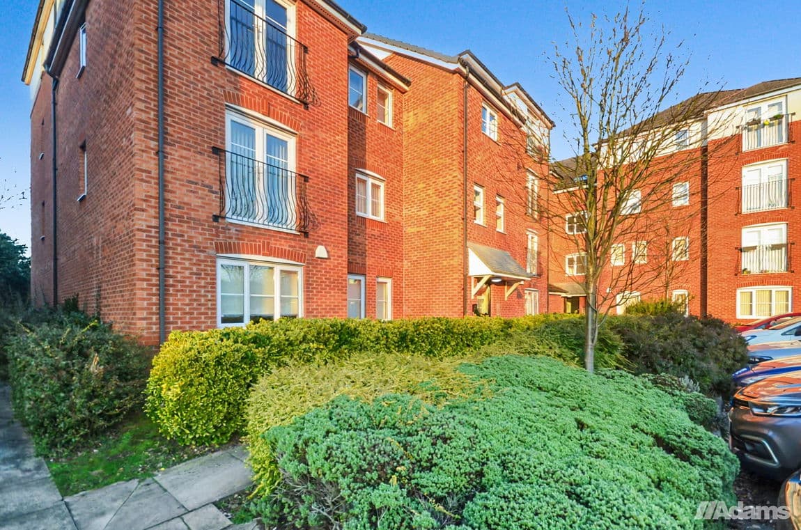 St. Michaels View, Widnes, WA8 8GX