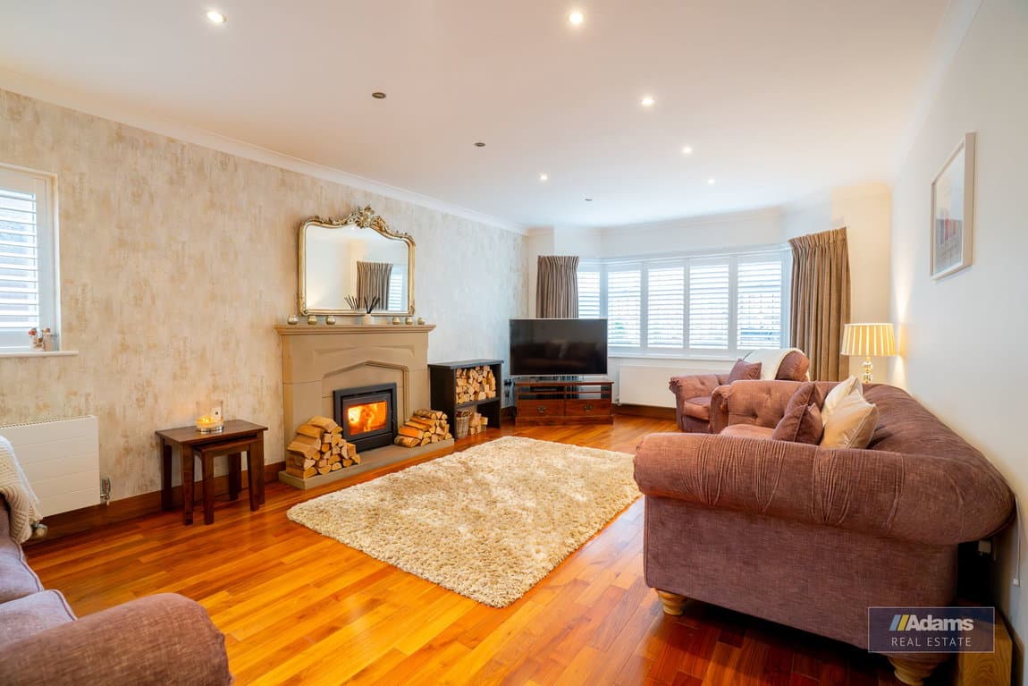 Upton Rocks Avenue, Widnes, Cheshire, WA8 9DB