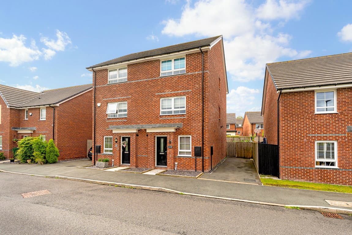 Perranporth Close, Appleton, Warrington, WA4 5GN