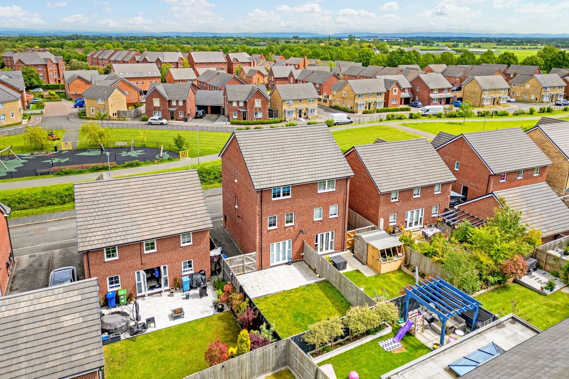 Perranporth Close, Appleton, Warrington, WA4 5GN