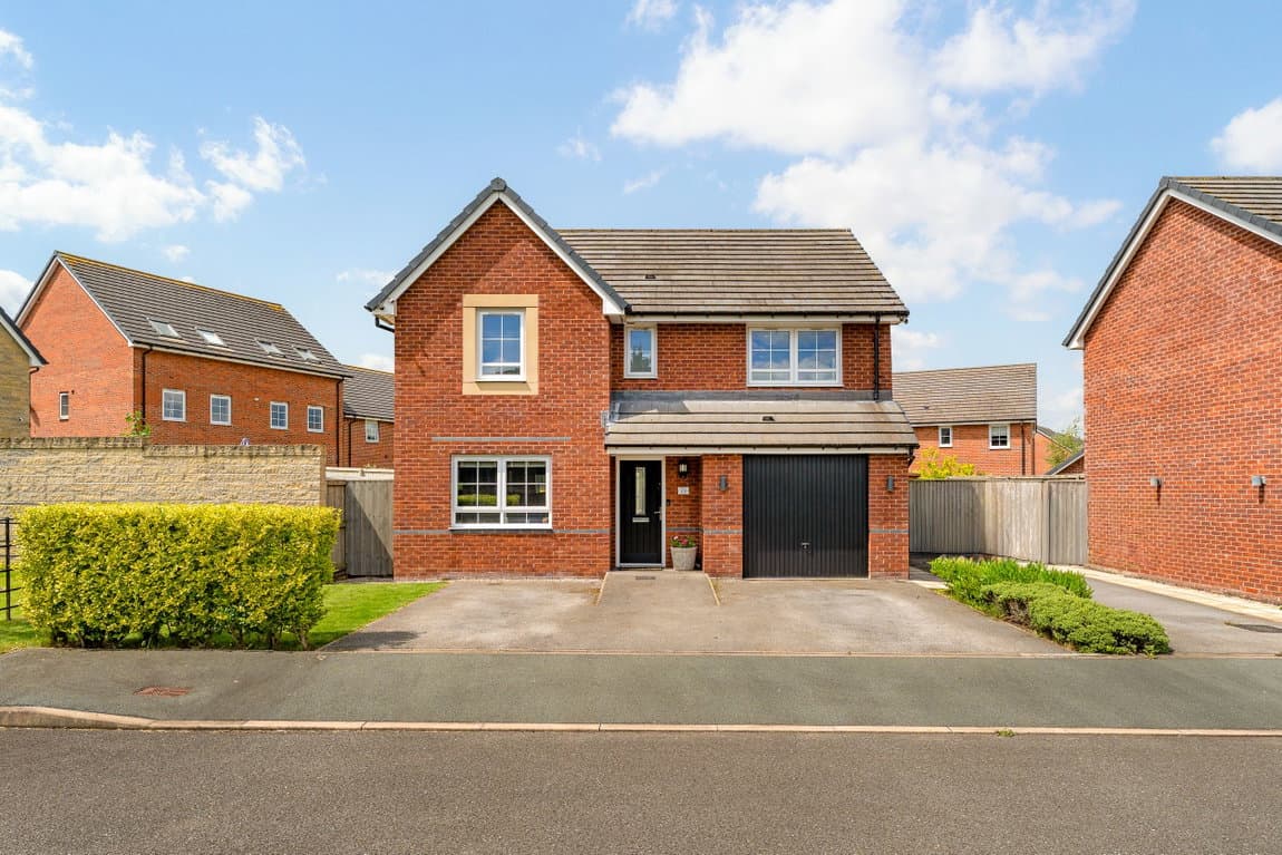 Perranporth Close, Appleton, Warrington, WA4 5GN