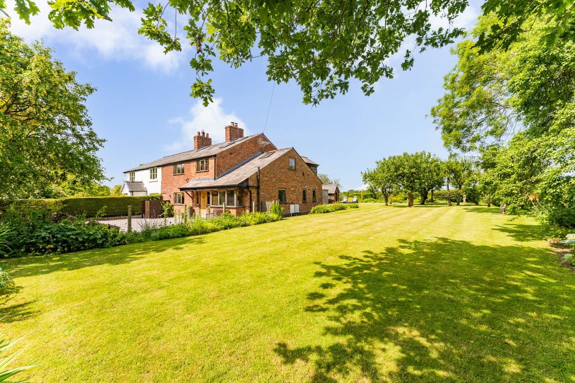 Lumb Brook Road, Appleton, Warrington, WA4 3HN