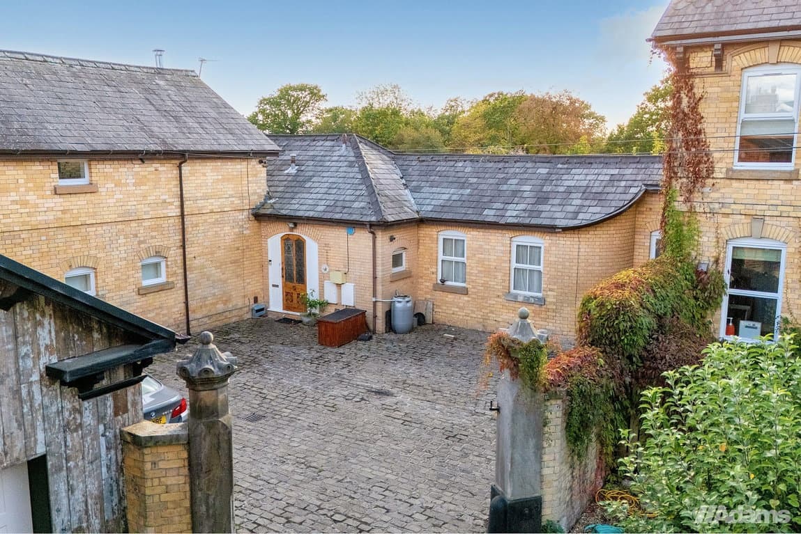 Weaste Lane, Thelwall, Warrington, WA4 3JP